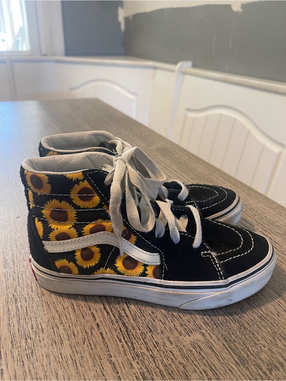 Vans Kids Sk8-Hi Sunflower Black Yellow Floral High Top Sneakers Size 1